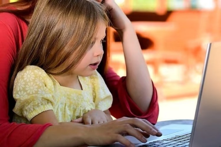 A Parenting Guide To Raise Kids In Digital Era: 7 Essential Tips